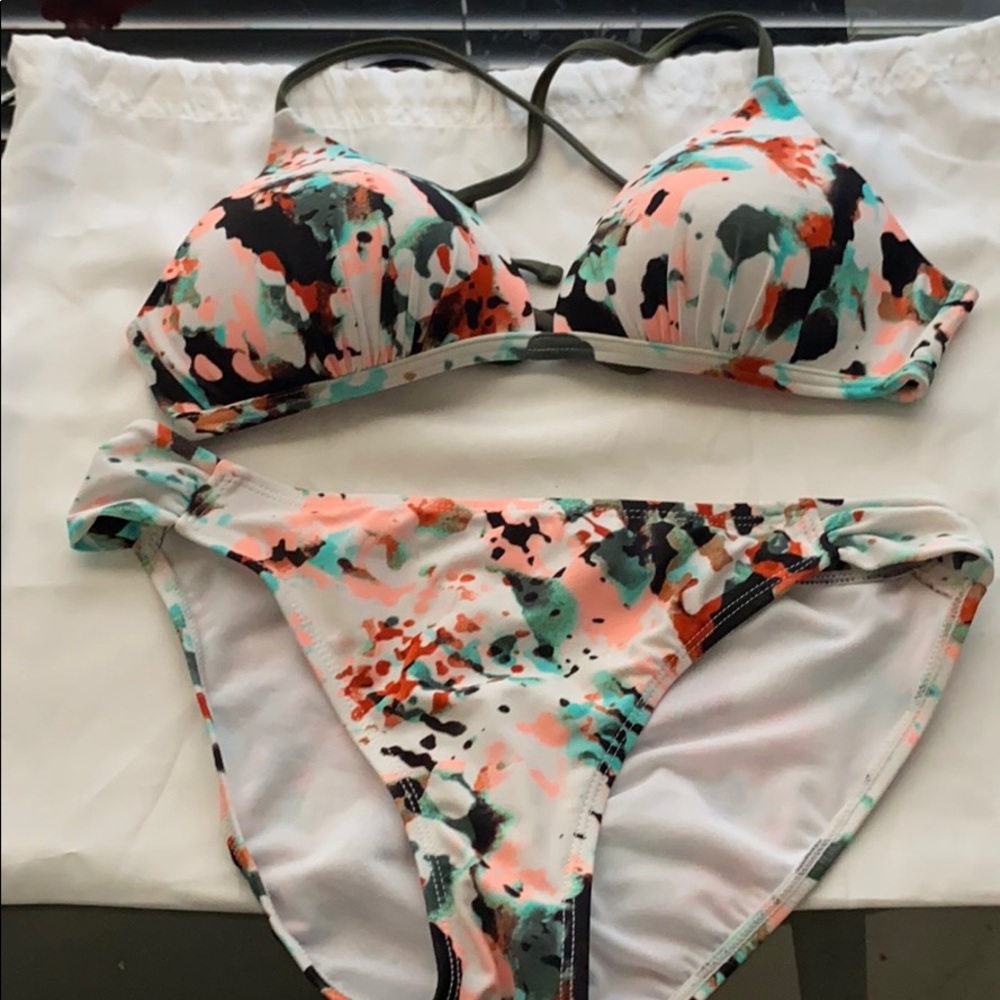 NBW Hula Honey bikini with floral print